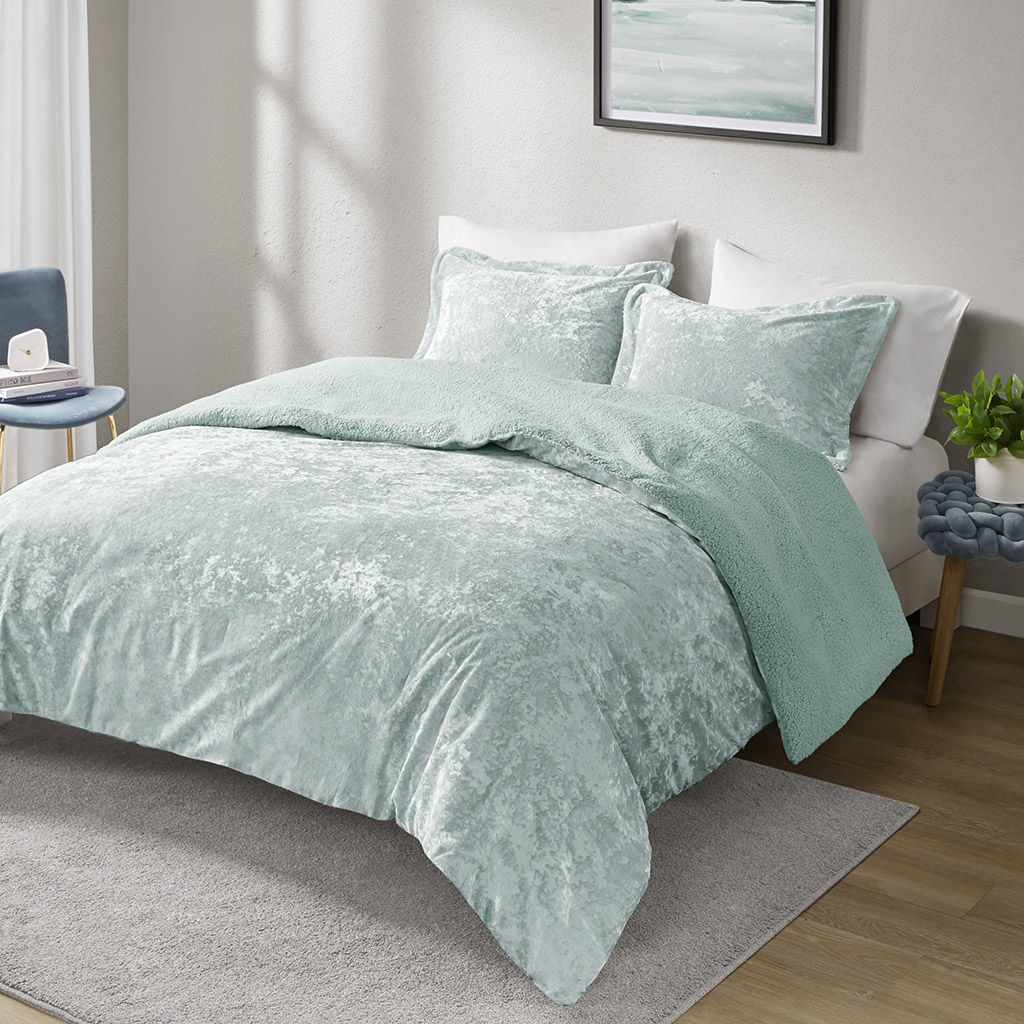 Mira - 3 Piece Full/Queen Crushed Velvet Sherpa Reversible Comforter Set - Aqua