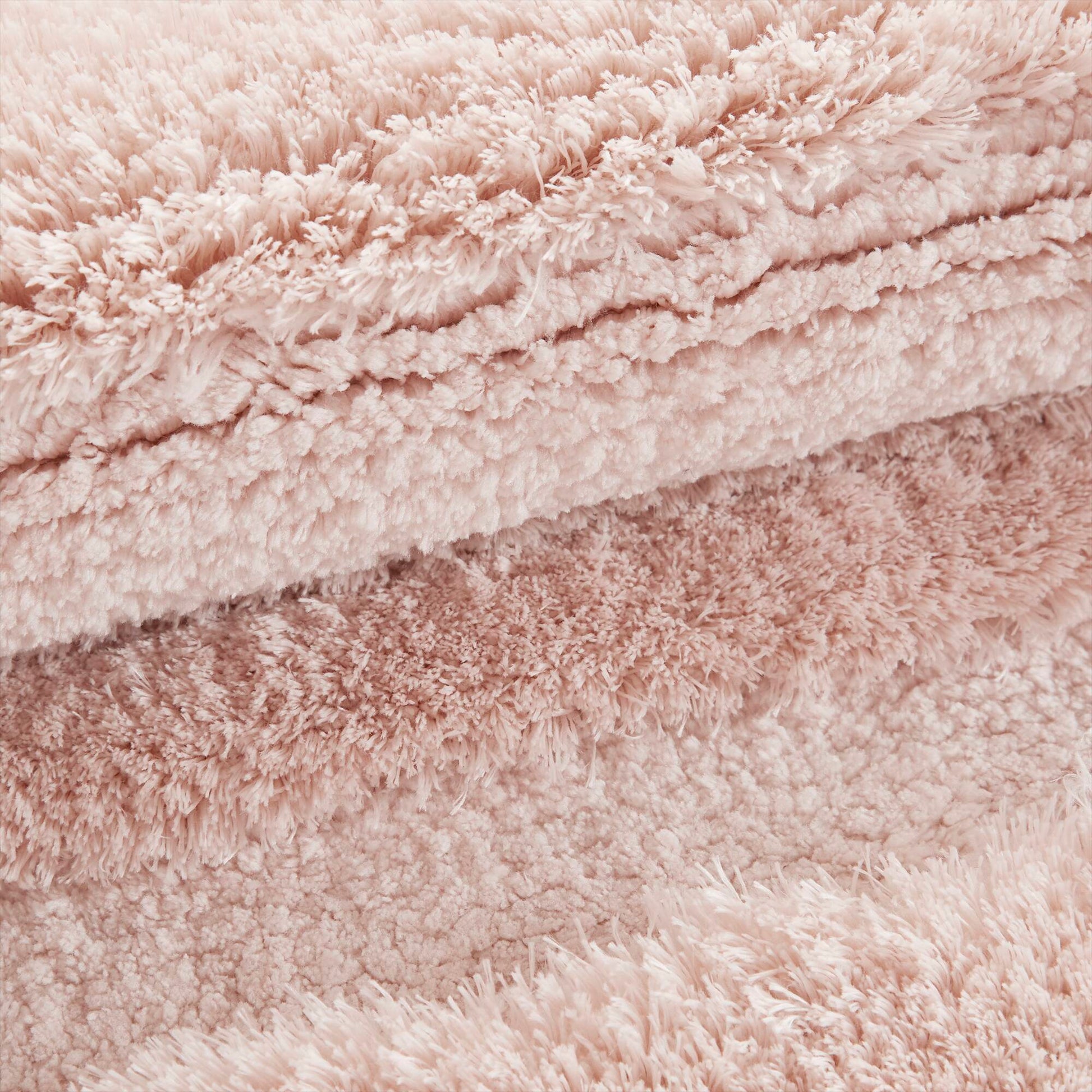 Tufted Pearl Channel - 17" x 24" Rug - Blush