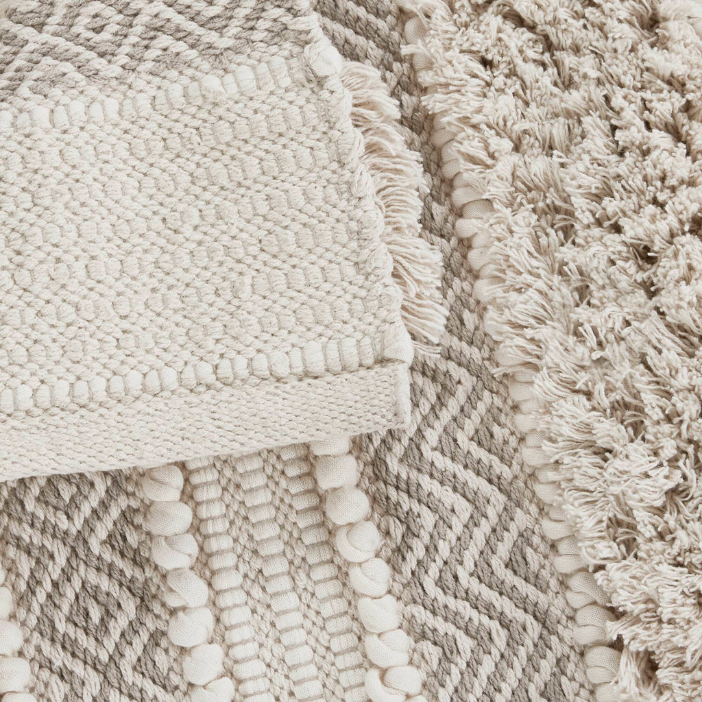 Asher - 20" x 32" Bath Rug - Natural