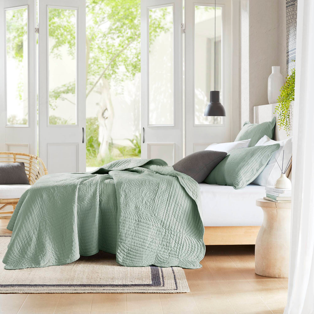 Tuscany - 3 Piece Reversible Scalloped Edge Coverlet Set - Seafoam