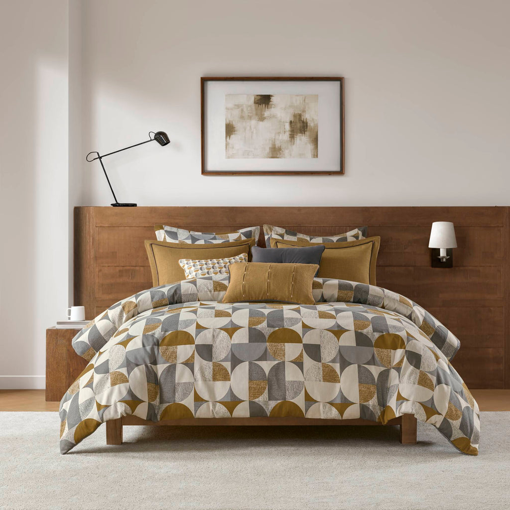 Cirque - 8 Piece Queen Oversized Duvet Style Comforter Set - Gold