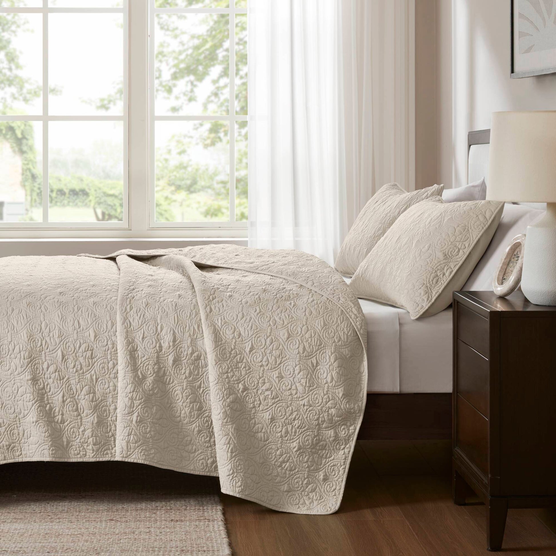 Quebec - Reversible Coverlet Set - Cream