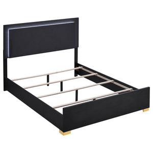 Bedroom Set With Accents