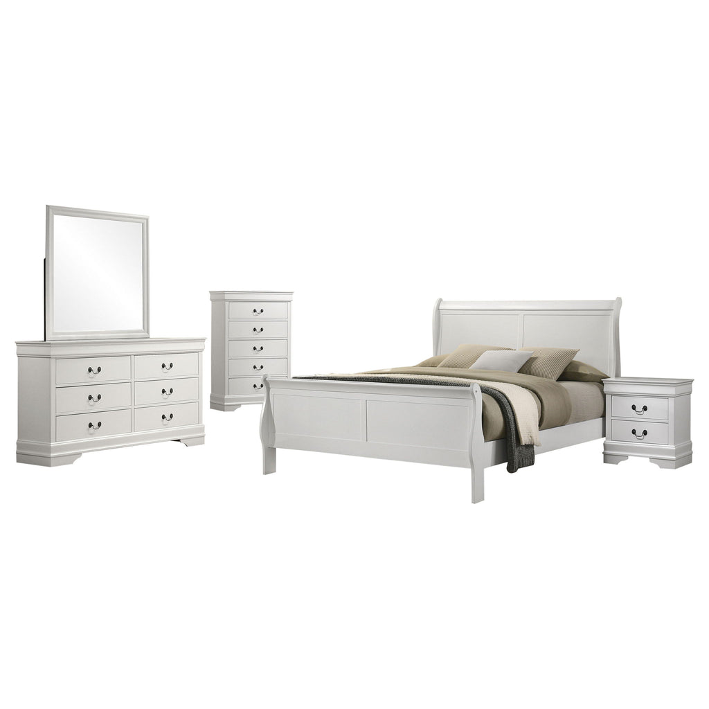 Bedroom Set With Curved Details