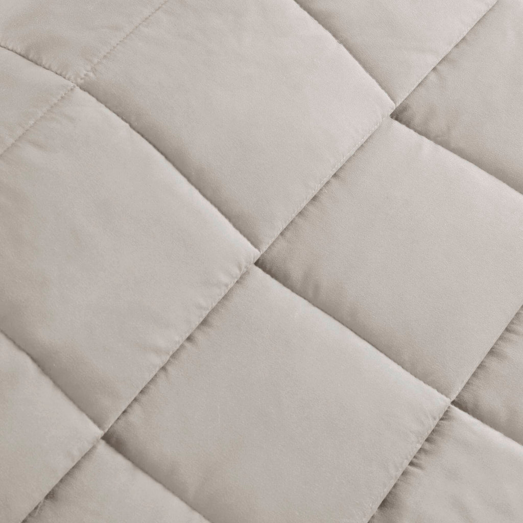 Windom - King All Season Hypoallergenic Blanket With 3M Scotchgard - Gray