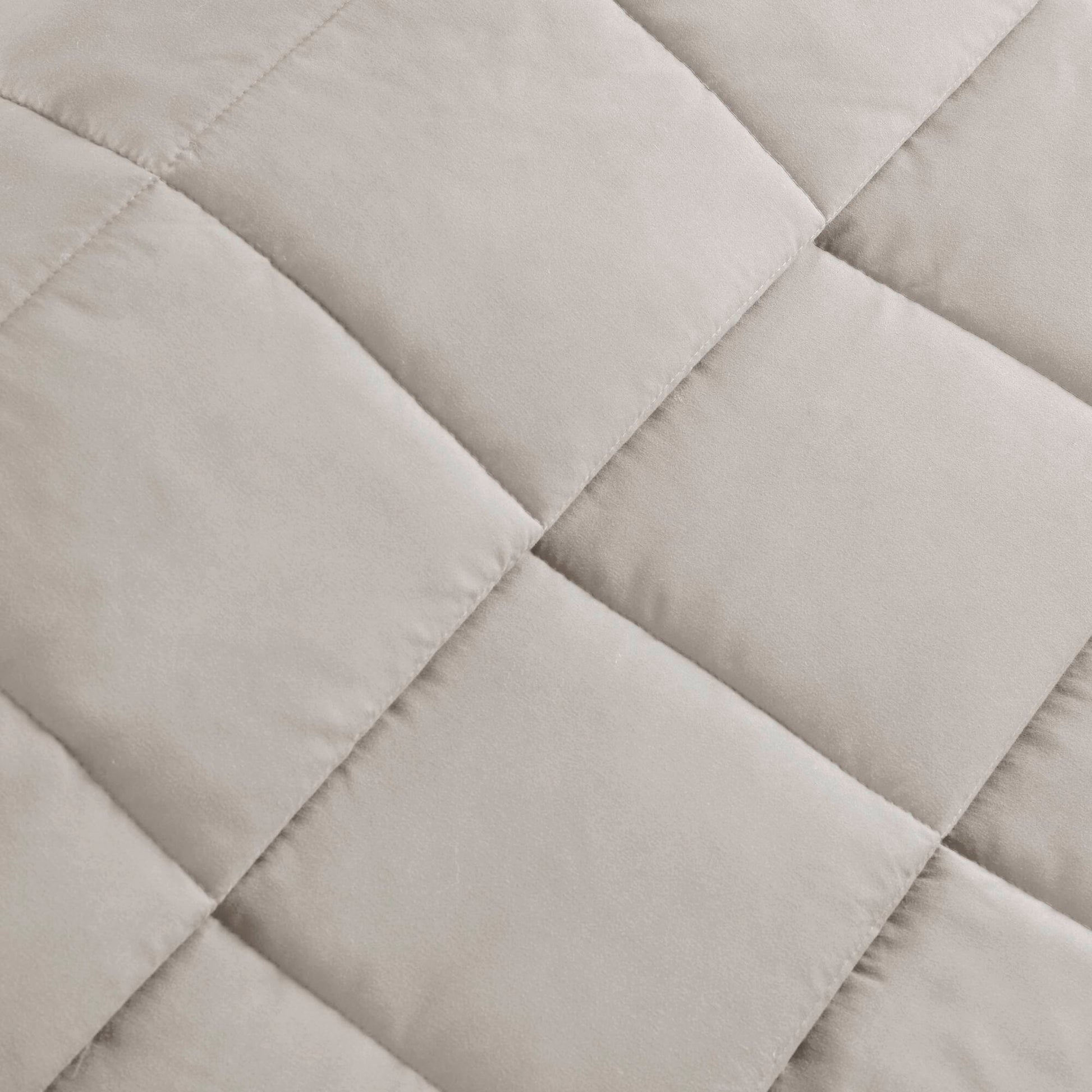 Windom - King All Season Hypoallergenic Blanket With 3M Scotchgard - Gray