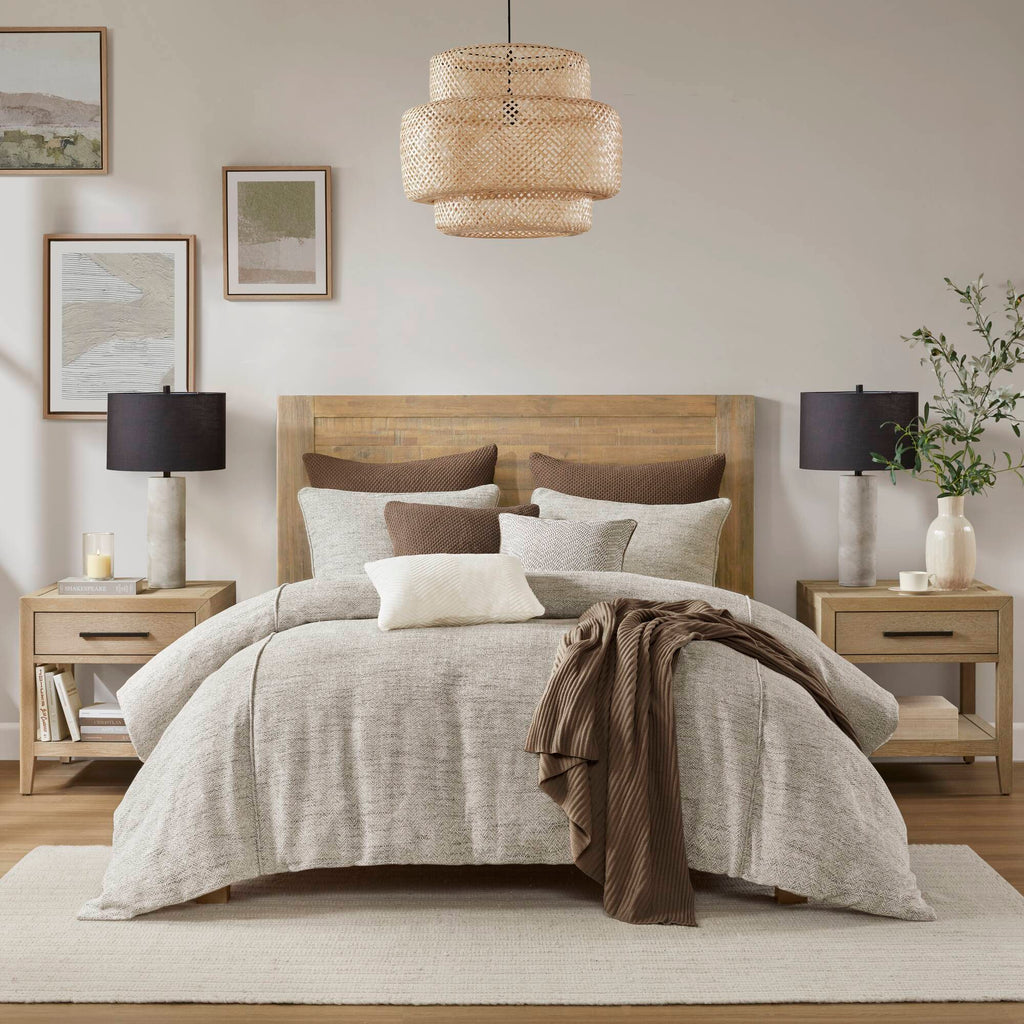 Chapman - 8 Piece Queen Comforter Set - Nuetual Ivory